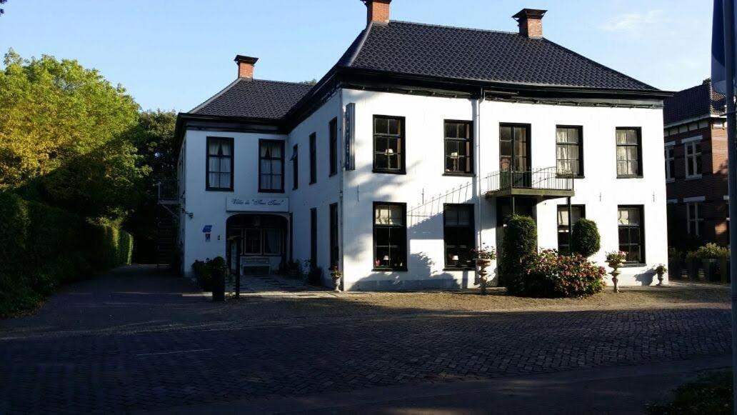 B&B Villa de Thee Tuin Bellingwolde Esterno foto